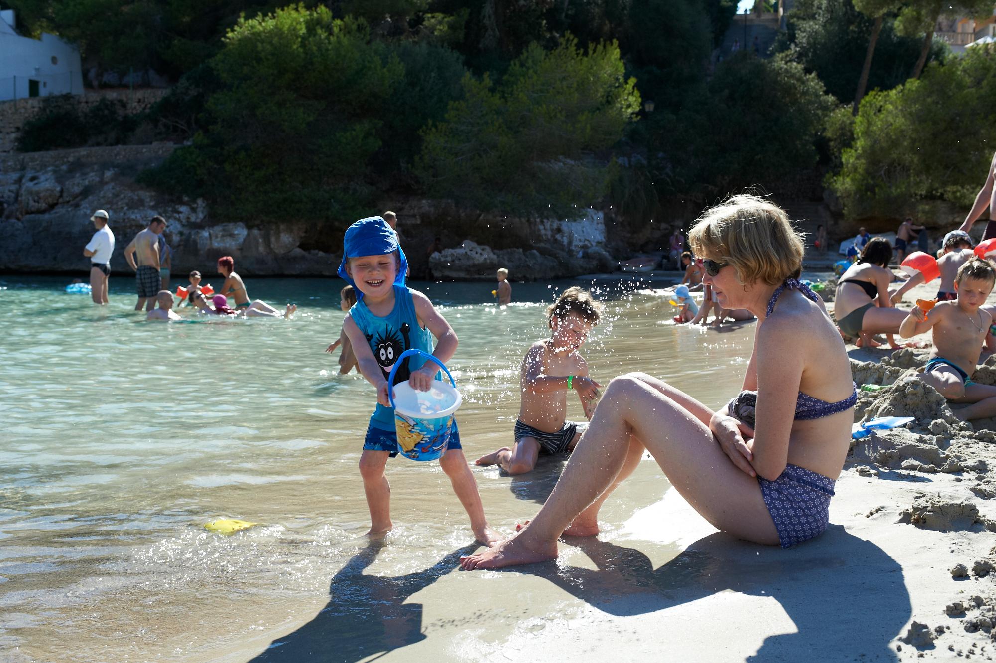 rajce.idnes. beach kids 121 Boy swimming trunks playing on sandy beach Images, Stock ...